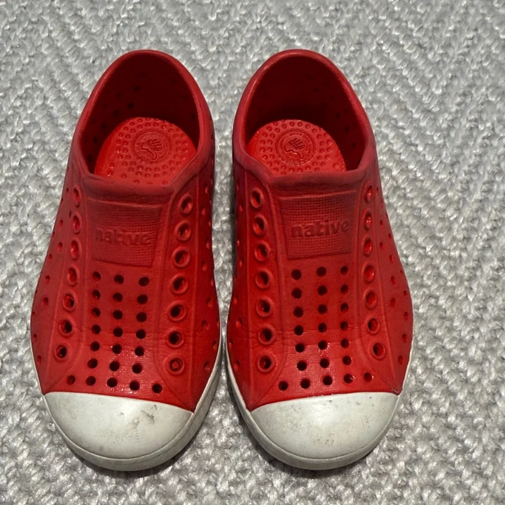 Native Kids Slip-On Water Shoes  Jefferson child